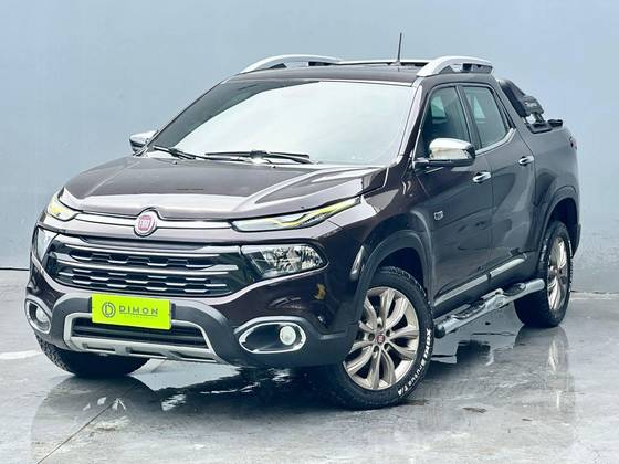 FIAT TORO 2.0 16V TURBO DIESEL RANCH 4WD AT9 FIAT TORO 2.0 16V TURBO DIESEL RANCH 4WD AT9